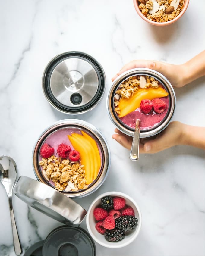 smoothie bowls in to go containers