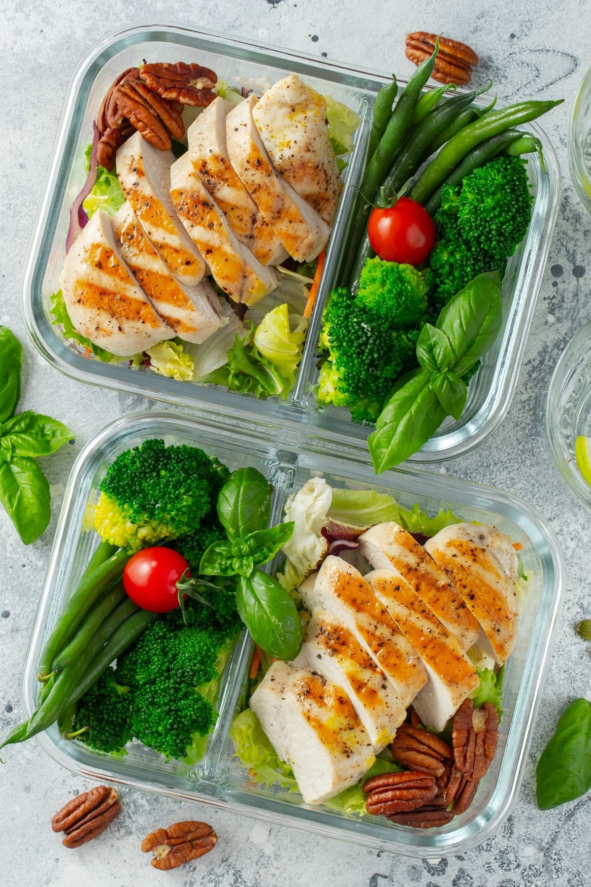 two meal prep dishes with chicken and vegetables