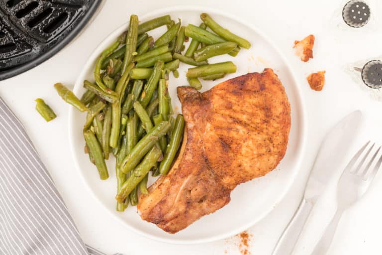 Pork chops with green beans
