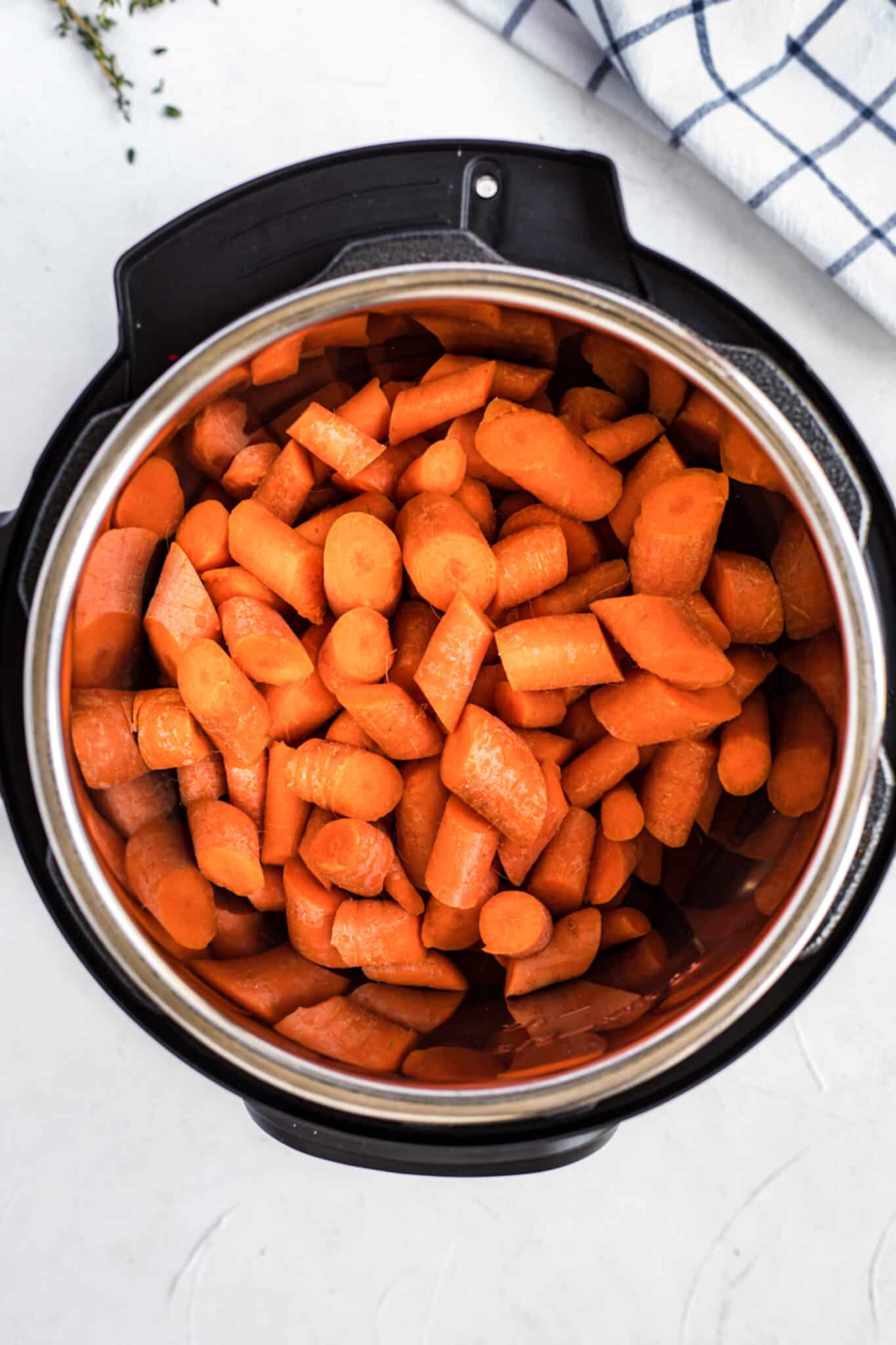 chopped carrots inside instant pot.