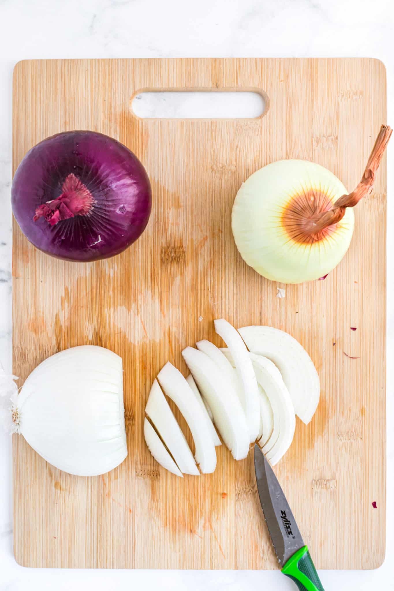 Sliced onion on a cutting board
