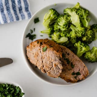 pork tenderloin with broccoli