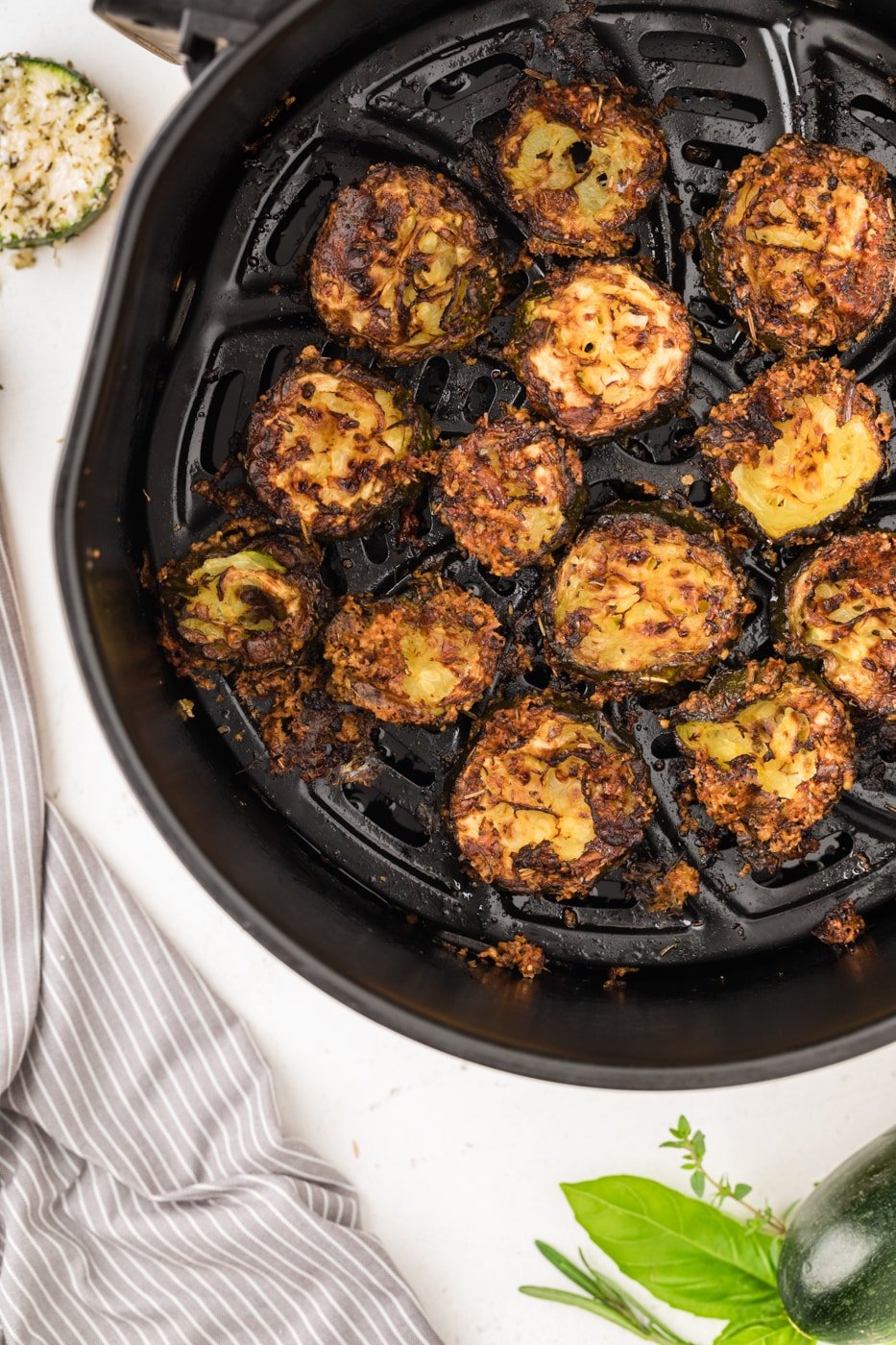 zucchini chips in air fryer.