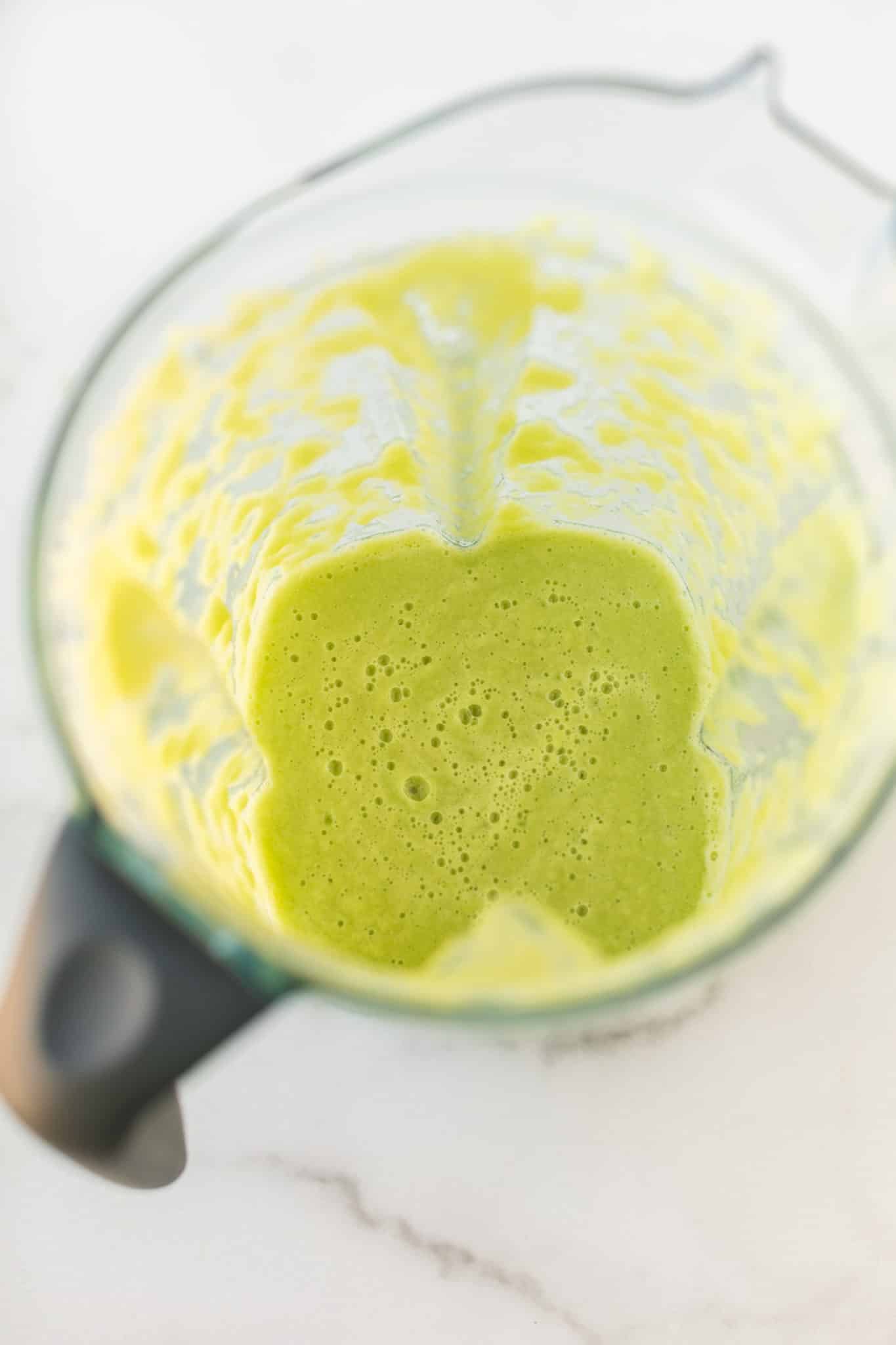 green juice in blender