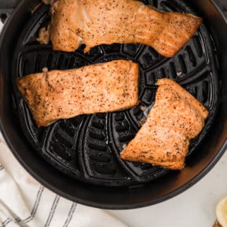 salmon filets in air fryer basket
