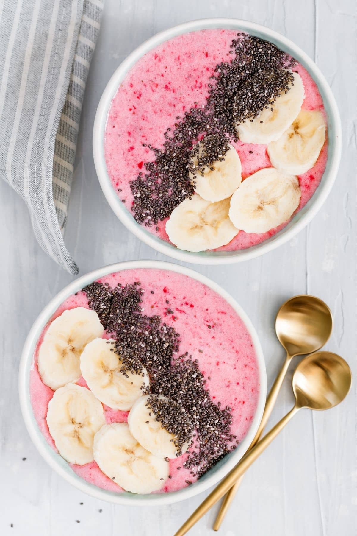 sikkert minimum aspekt 10+ Best Smoothie Bowl Toppings (Health-Boosting!)