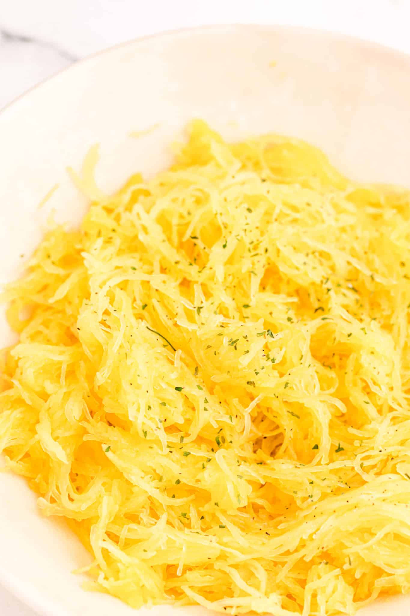 picture of spaghetti squash noodles in bowl.