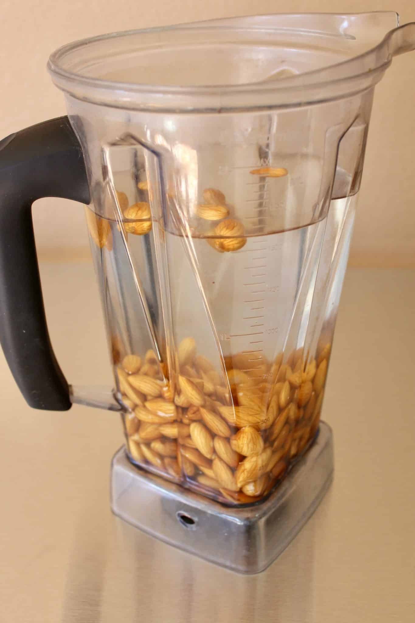 almonds and water in vitamix