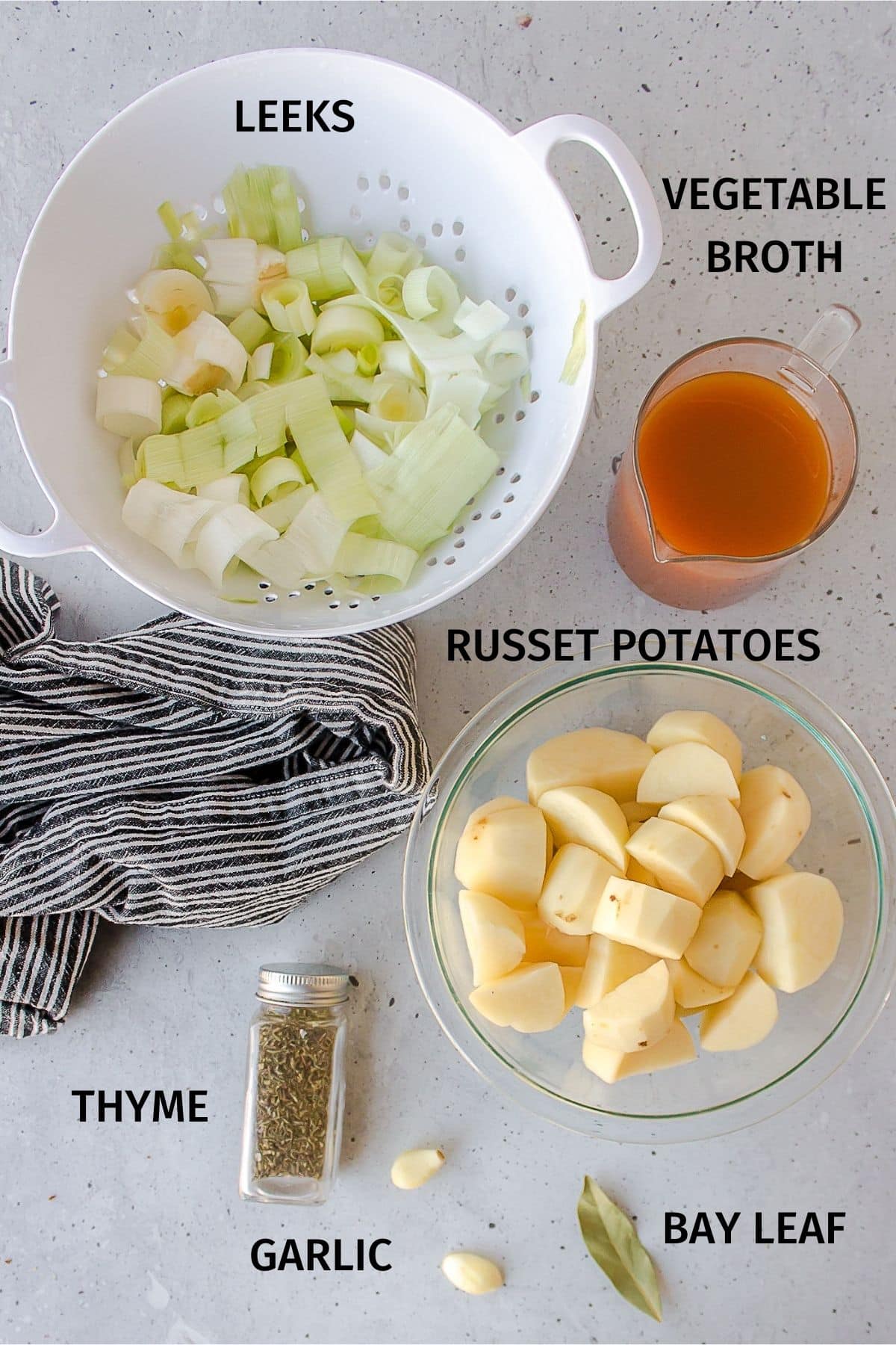 ingredients for vegan potato leek soup