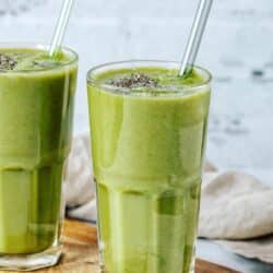 https://www.cleaneatingkitchen.com/wp-content/uploads/2022/06/green-smoothie-on-table-with-chia-seeds-and-glass-straw-250x250.jpg