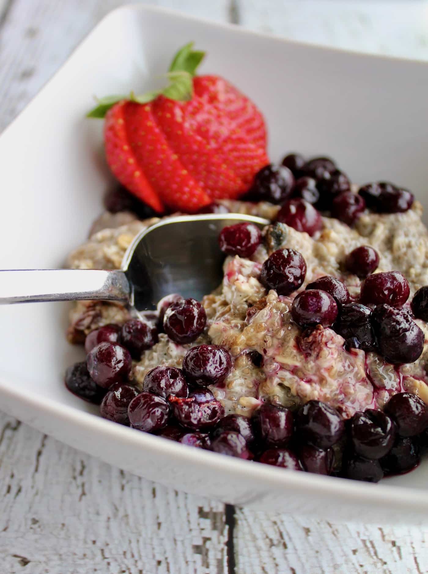 Here's an easy Chia Breakfast Pudding recipe that can be assembled the night before so it's ready for a quick and healthy breakfast perfect for a nutritarian or vegan diet. This nutritarian breakfast recipe comes from Dr. Fuhrman's book, The End of Dieting.