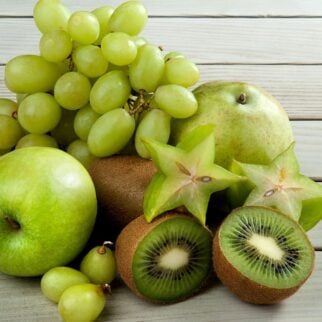 Some of the best green fruits including green apples and grapes.