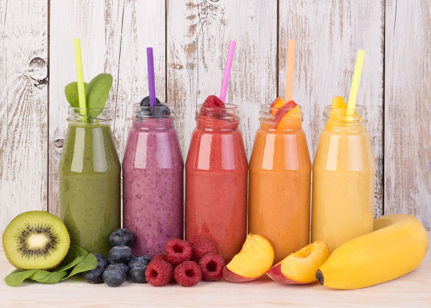 25+ Ready-to-Blend, Delicious Smoothies