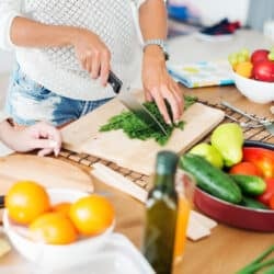 https://www.cleaneatingkitchen.com/wp-content/uploads/2023/03/woman-preparing-healthy-foods-250x250.jpg