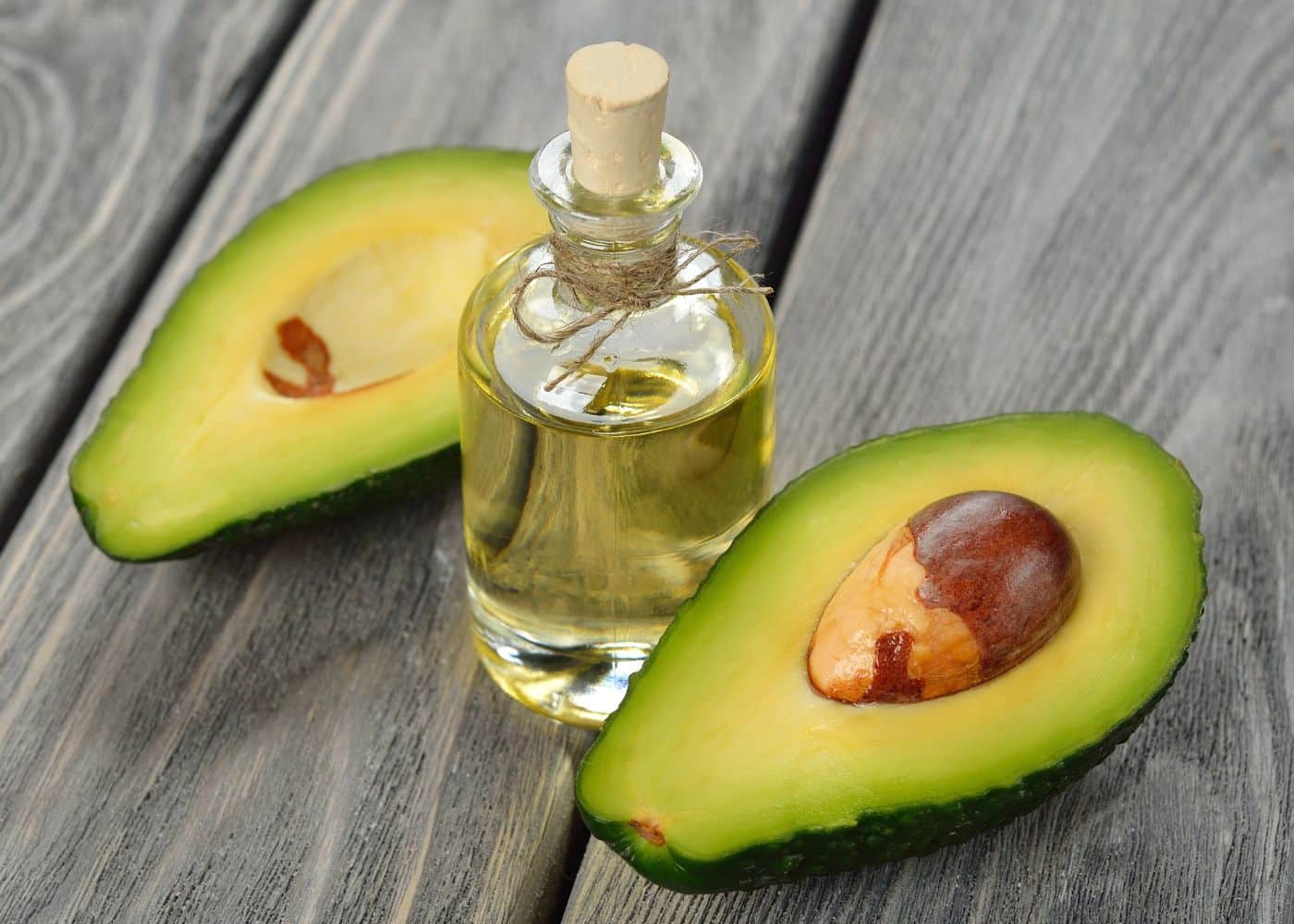 Is Refined Avocado Oil Healthy (Nutrition Pros and Cons)?