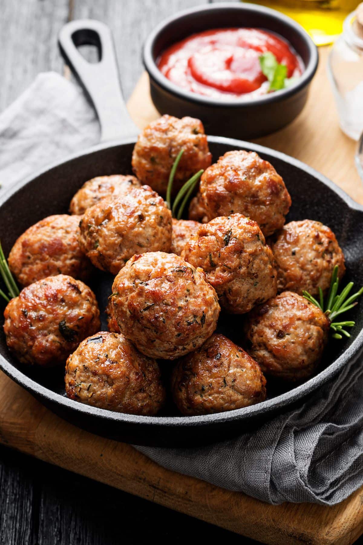 skillet with dairy free meatballs ready to eat.