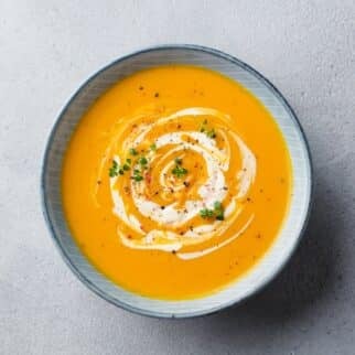 butternut squash carrot soup puree.